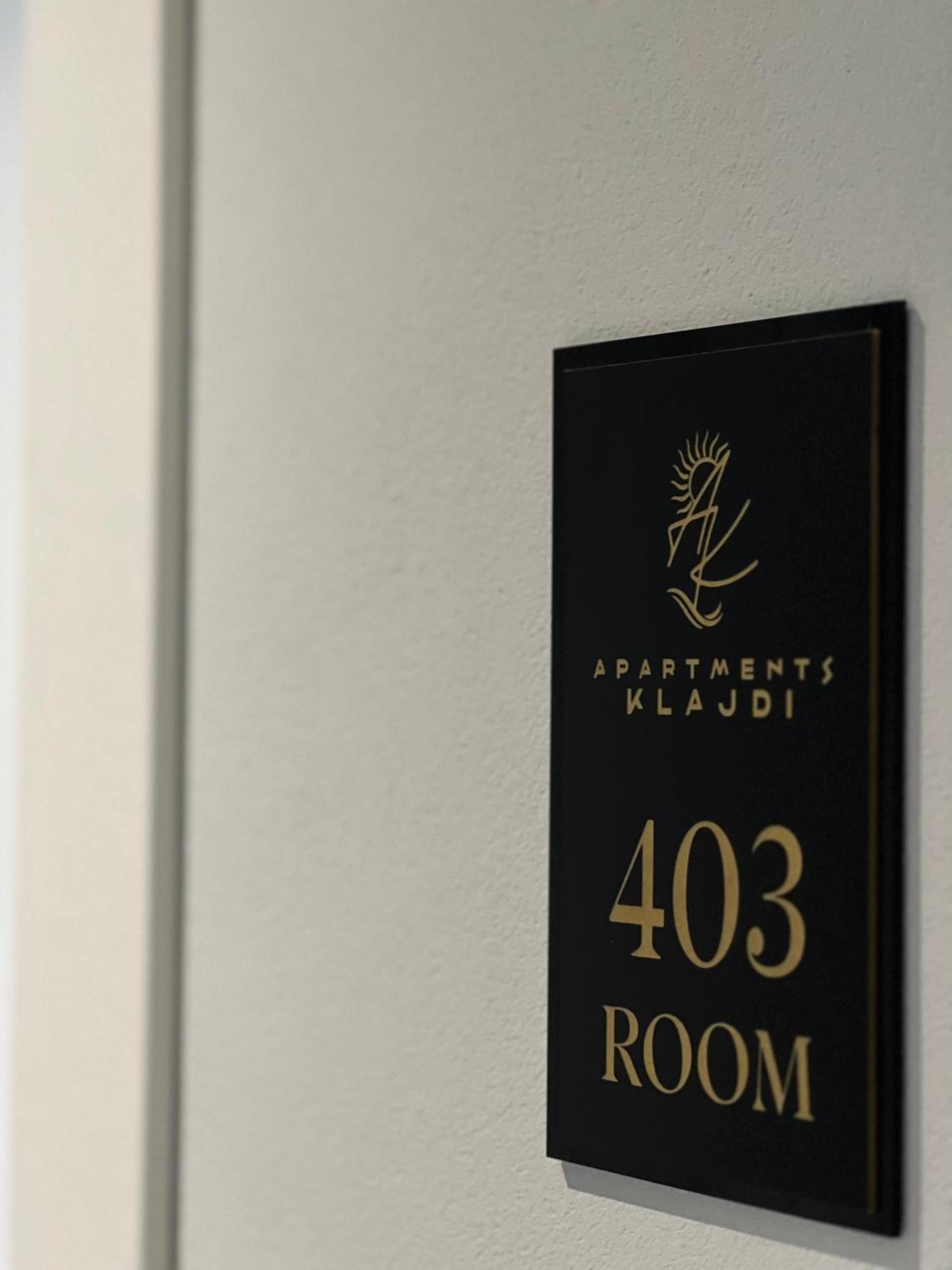 Klajdi Apartment *