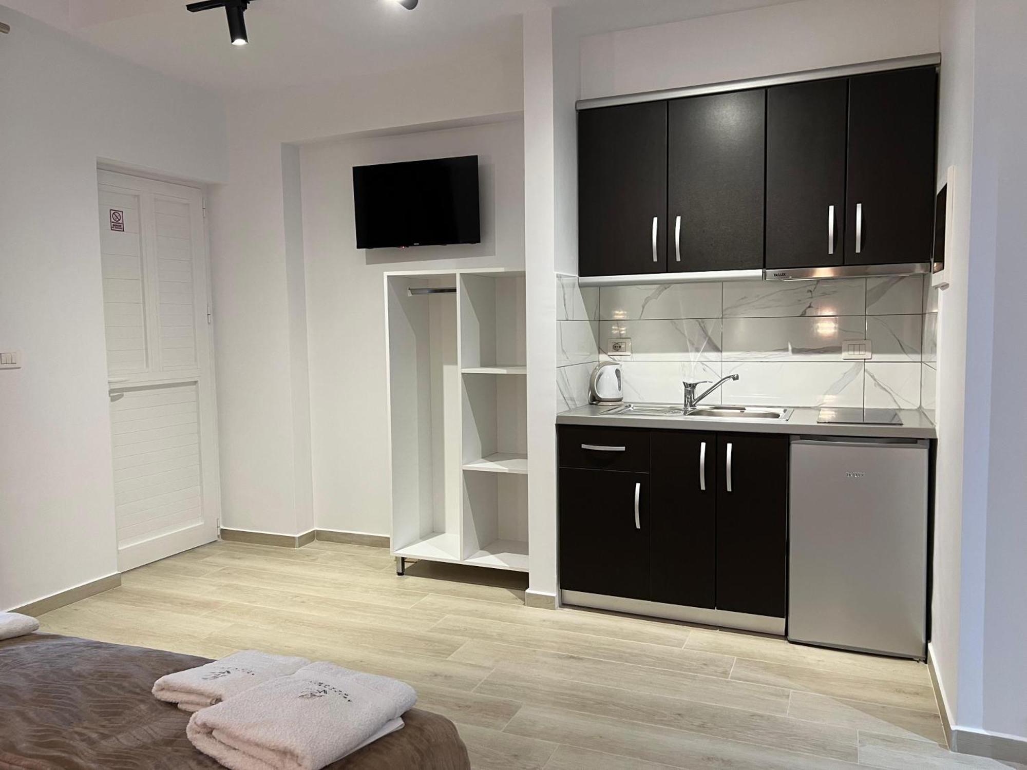 Klajdi Apartment Sarande